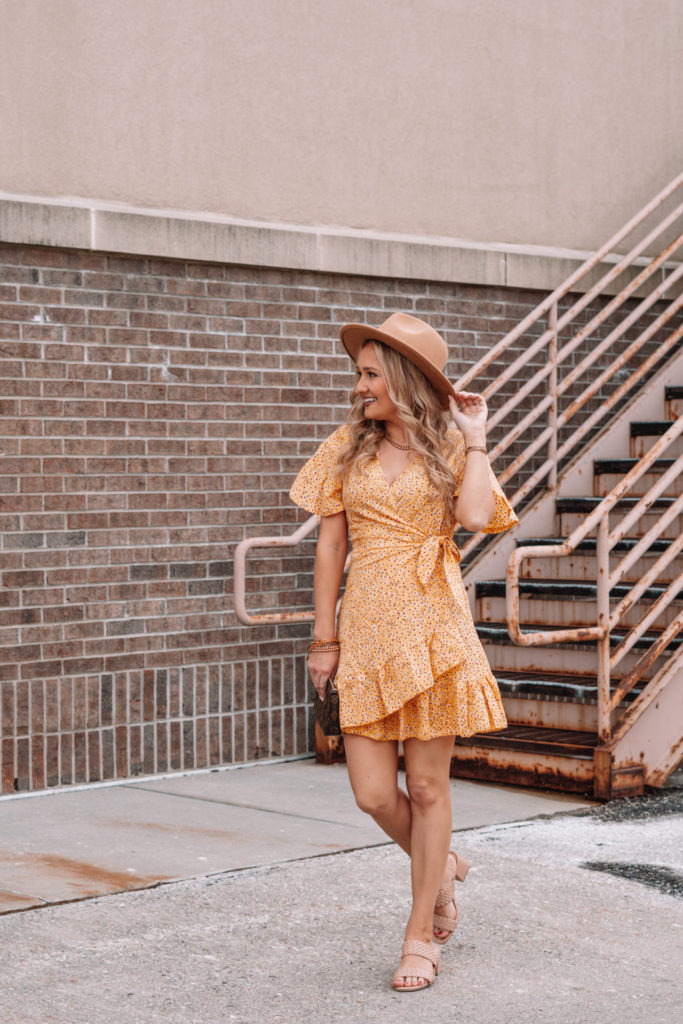 yellow dress 